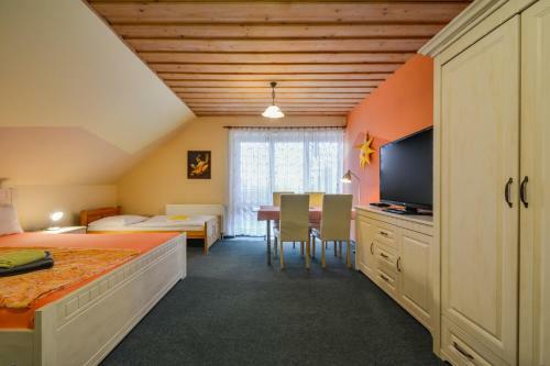 Hostal Penzion Via Mara