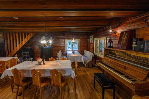 Apartamento Room Above The Restaurant Koliba Tri Studni?ky