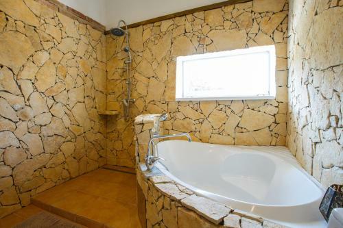 Hostal Penzi�n A Re?taur�cia Artin