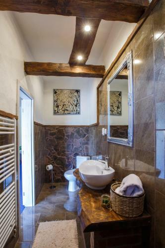 Hostal Penzi�n A Re?taur�cia Artin