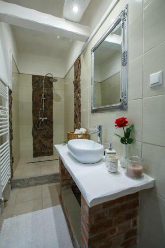 Hostal Penzi�n A Re?taur�cia Artin