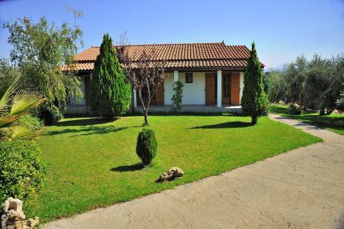 Villas Lefkothea