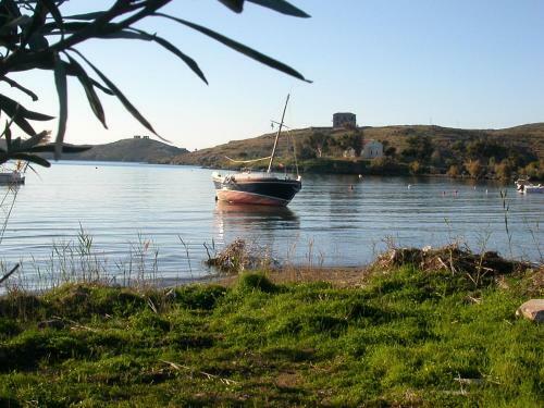 Hostal Aegean View Seaside Rooms & Studios