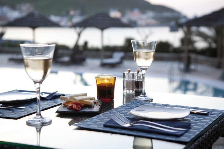 Hotel Porto Kea Suites