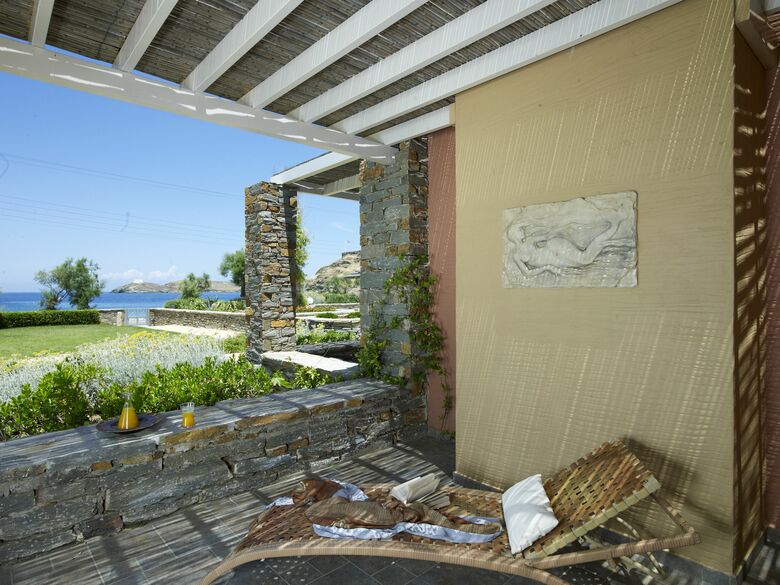 Hotel Porto Kea Suites