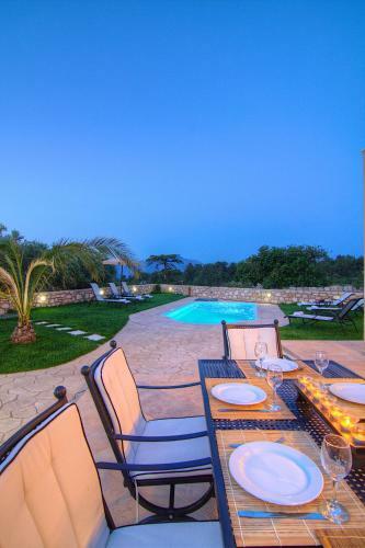 Green Paradise Villa
