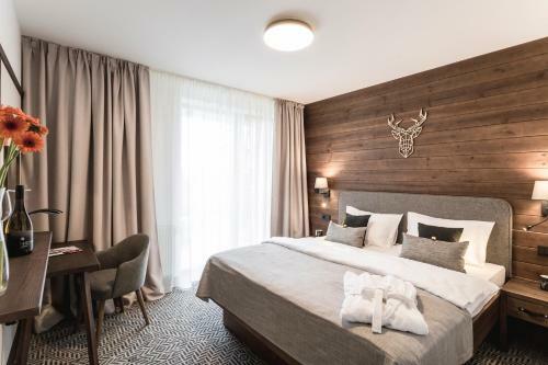 Hotel Arietes Marmont Resort
