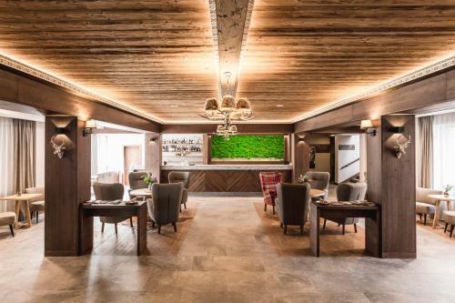 Hotel Arietes Marmont Resort