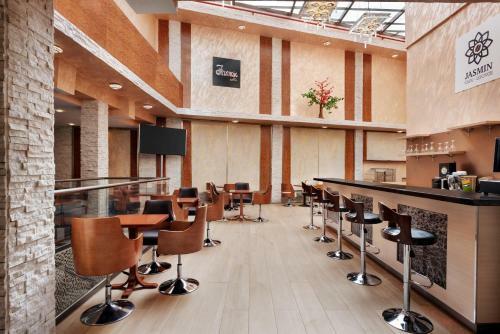 Days Hotel & Suites By Wyndham Dakar