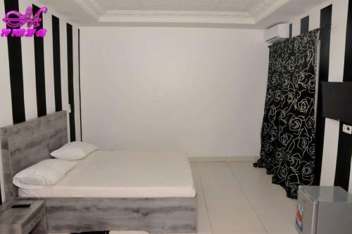Hostal Residences Yama