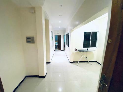 Mam Lovely 3-bed Apartment In Dakar-almadies