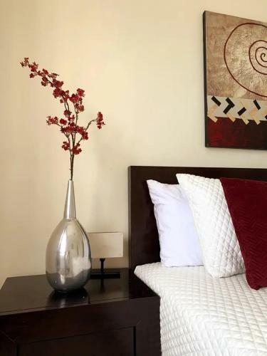 Beautiful Apartment, Terrace With Incredible View, 3 Bdr, Escalon, Exclusive, Secure