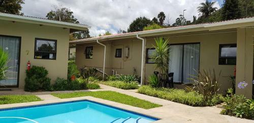 Apartamento Veki's Town Lodge