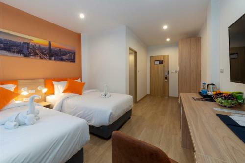 Hotel 7 Days Premium Don Meaung