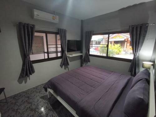 Bungalows By Karon Studio Apartment