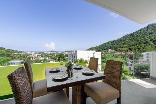 Ocean View 2 Br Apartment Kata Beach