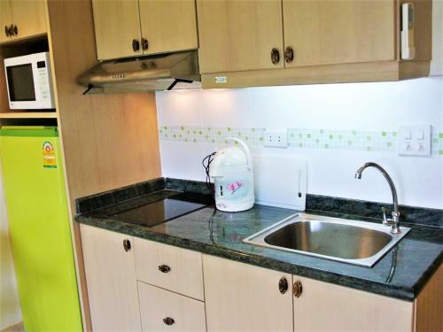 Jomtien Beach Condominium S2 Modern Beach Front Studio Apartment