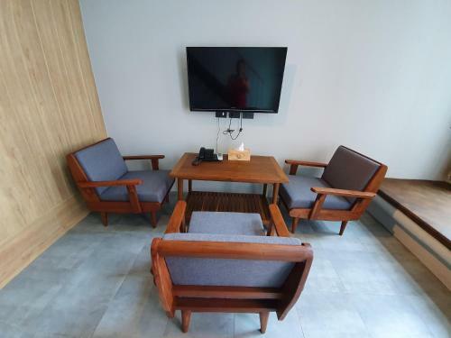 Atom Phuket Hotel