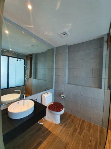 Atom Phuket Hotel