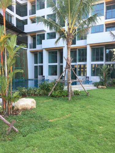 Atom Phuket Hotel