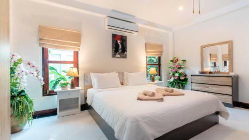 Villa Naiyang Beach 4 Brs