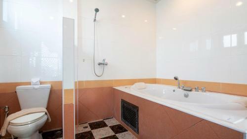 Villa Naiyang Beach 4 Brs