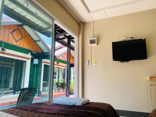 Hotel Suntalee Express