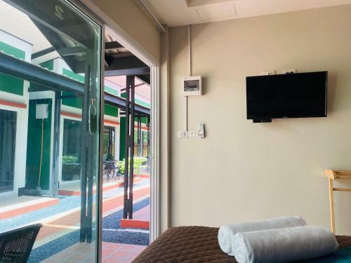 Hotel Suntalee Express