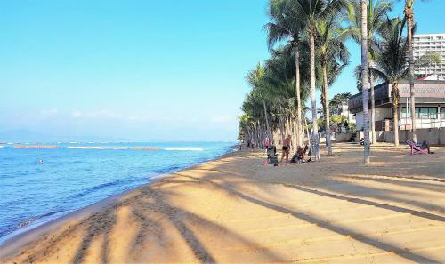 Jomtien Beach Condominium 5th Floor Studio Apartment