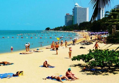 Hotel Punyapha - 5 Mins From Beach