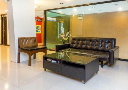 Hotel Punyapha - 5 Mins From Beach