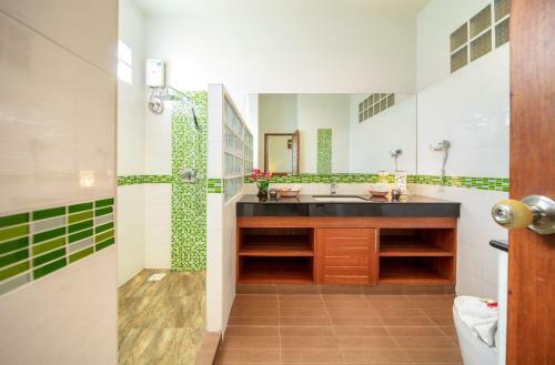 Hotel Orchid Garden Pool Villa Rawai