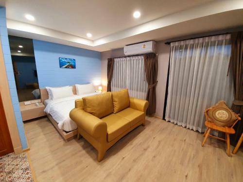 Usabai Riverside Boutique Hotel