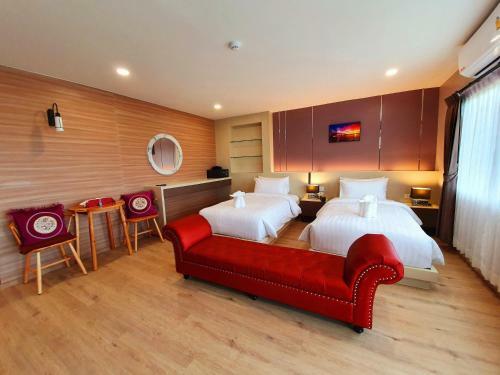Usabai Riverside Boutique Hotel