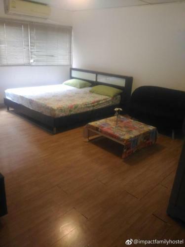 Hostal Thailand Taxi Apartment Hostel