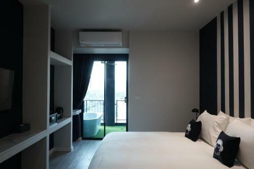 Blu Monkey Hub And Hotel Chanthaburi
