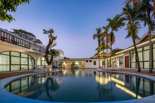 ???????h�flora Hotel