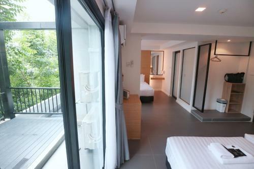 Isty Hotel