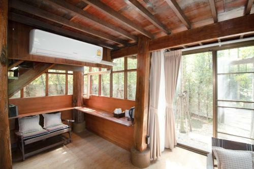 Hotel Royal Train Garden Resort
