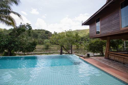 Hotel Royal Train Garden Resort