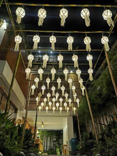M5 Hotel