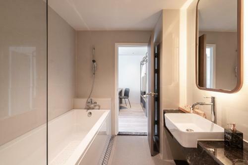Hotel Nimano Suites