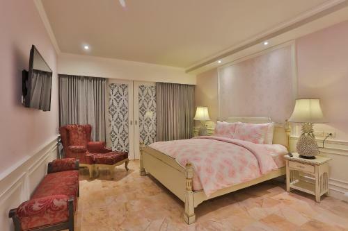 Hotel At Pingnakorn Riverside