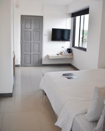 Loyy Hotel