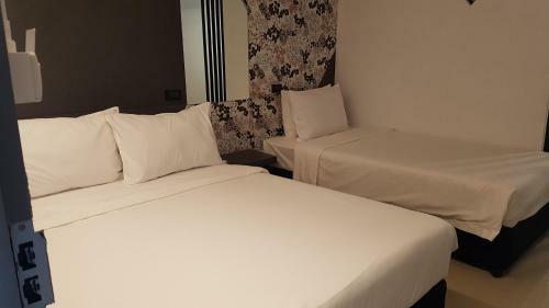 Loyy Hotel