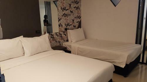 Loyy Hotel