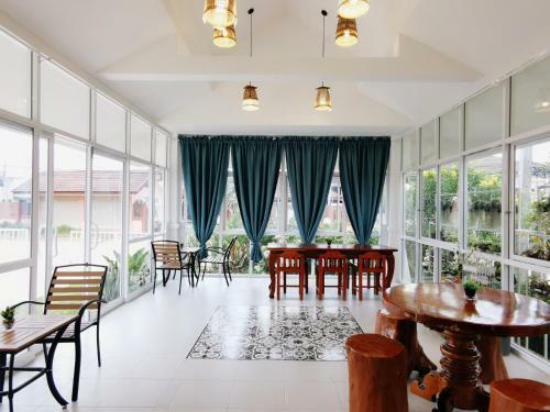 Hotel Pakdara Villa