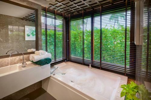 Hotel Khanom Beach Resort And Spa