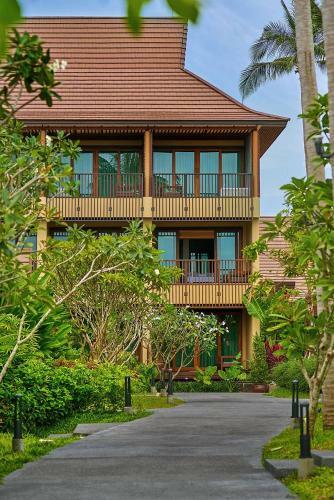 Hotel Khanom Beach Resort And Spa