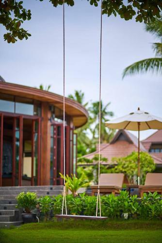 Hotel Khanom Beach Resort And Spa